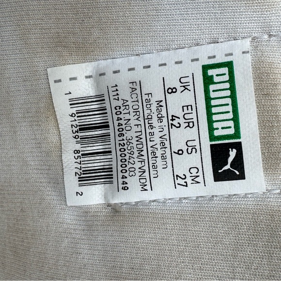 Puma Mustard Suede Classic Sneakers 
Men’s 9 
Women’s 10.5 - Picture 5 of 5